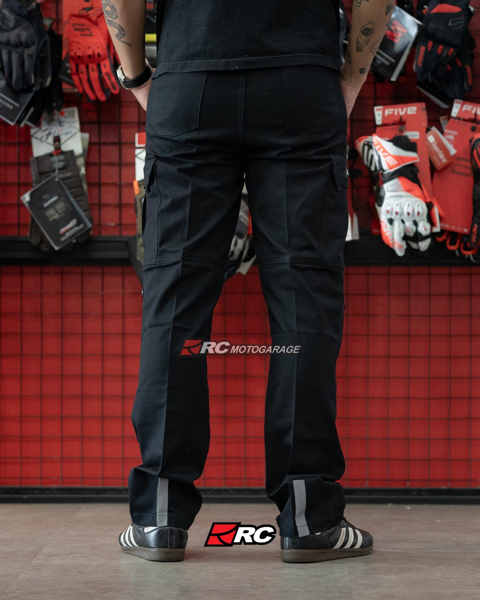 YORC B03-25 Cargo Stride Pants Black Pants - Image 3