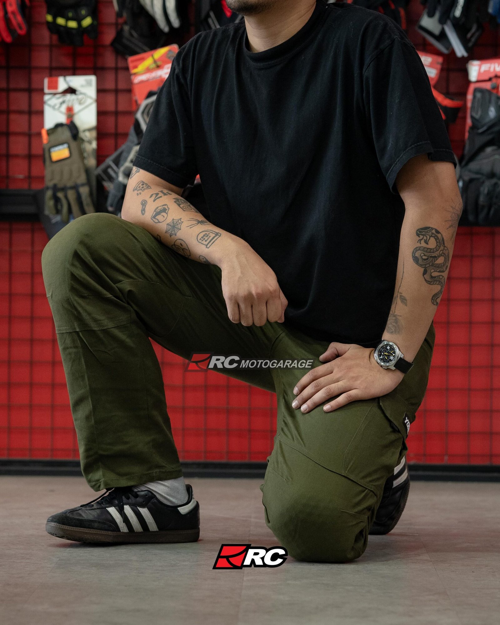 YORC B14-25 Cargo Stride Pants Army Pants - Image 2