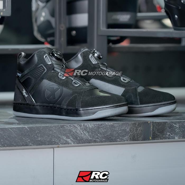 XPD Motofast H2OUT Black Shoes