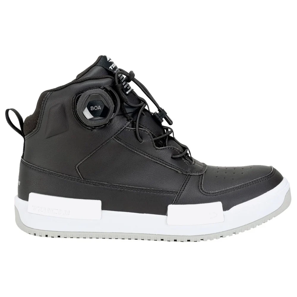 Alternative view of RS Taichi RSS 014 Drymaster Break Black White Shoes