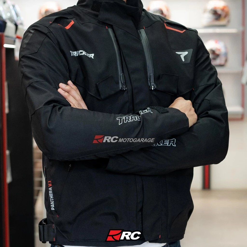 Tracker Pantera V1 Black Jacket