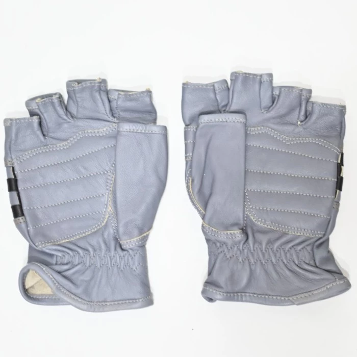 Alternative view of Bellissimo Checkered Short Leather Grey Gloves