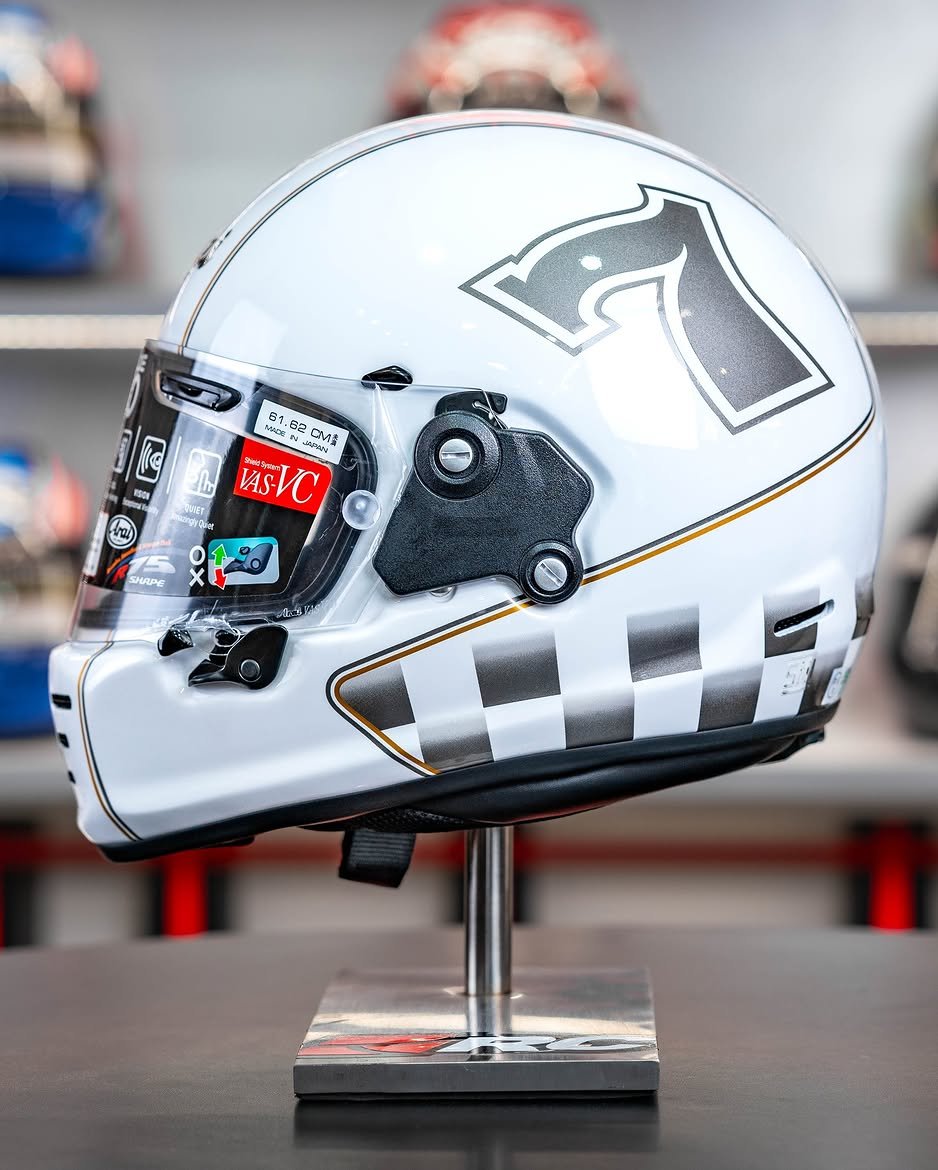 Arai Rapide Neo Cafe Racer White